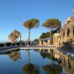 Boutique With Within Walking Distance, Near Tropea *