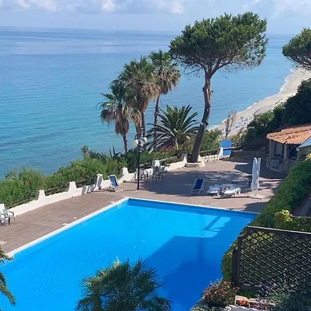 Boutique Apartment With Beach Nearby Tropea Swimming Pool Open In July And August Lejlighed Parghelia