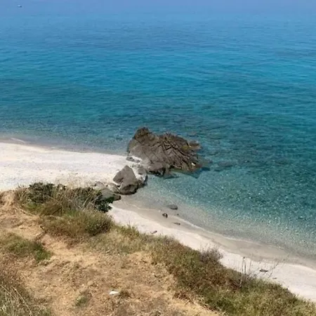 Lejlighed Boutique Apartment With Beach Nearby Tropea Swimming Pool Open In July And August Parghelia