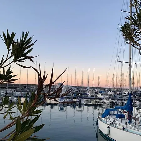 Boutique With Within Walking Distance, Near Tropea Apartment