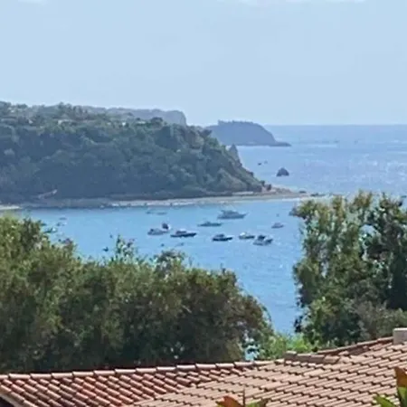 Boutique Apartment With Beach Nearby Tropea Swimming Pool Open In July And August *