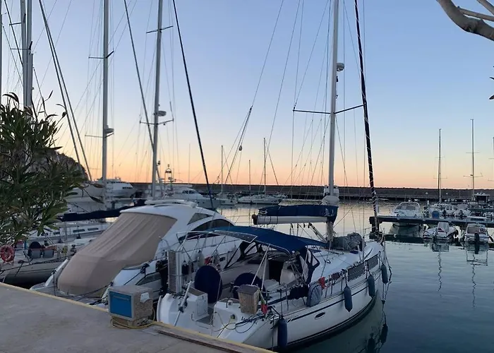 Boutique With Within Walking Distance, Near Tropea 아파트 *